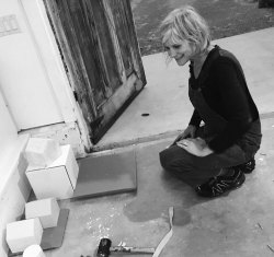 Artist Lisa Bartleson in Petaluma, Photo by Meghan Nelson, 2017